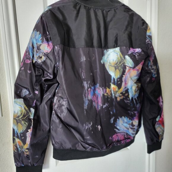 RARE Creamsoda Puffer Jacket, Amazing Design And Quality A Must Have - Picture 13 of 16